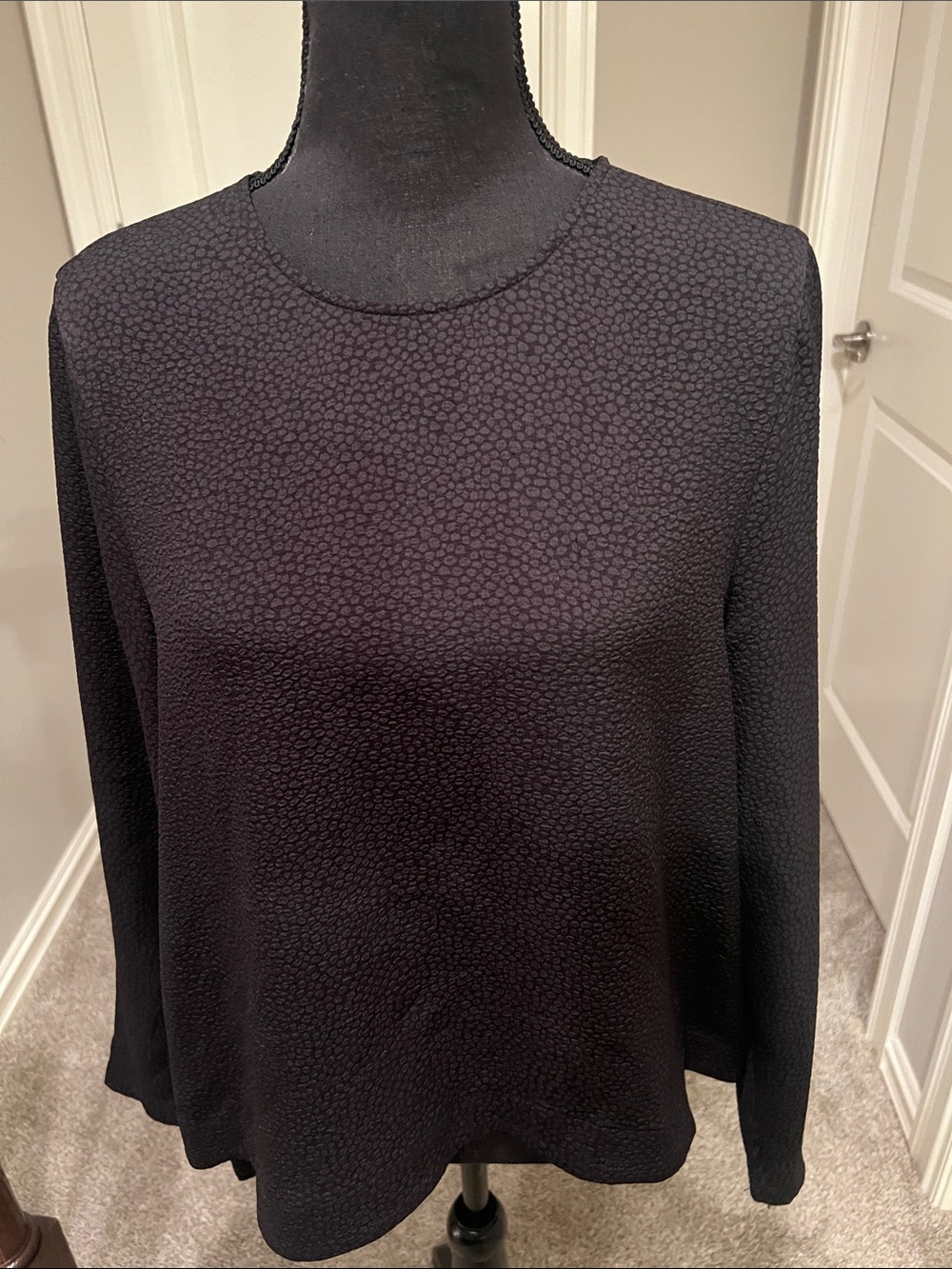 BCBGMaxAzria Black Textured Crewneck Blouse